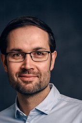 Dieses Bild zeigt den Mitarbeiter Jan Holewa.