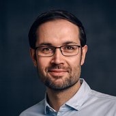 Dieses Bild zeigt den Mitarbeiter Jan Holewa.