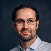 Dieses Bild zeigt den Mitarbeiter Jan Holewa.